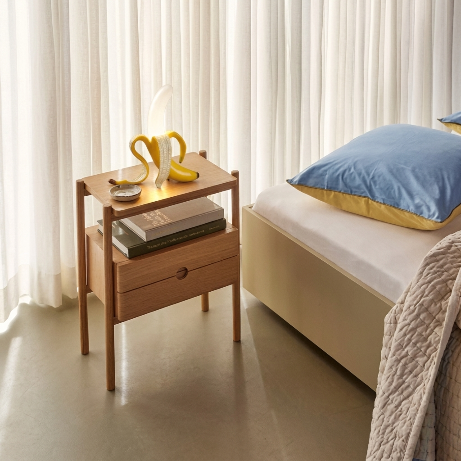 Ivo Table Lamp